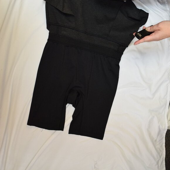 Betabrand Charcoal Gray Work Skort - Picture 2 of 8